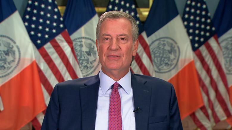 See NYC mayor's message to unvaccinated healthcare workers