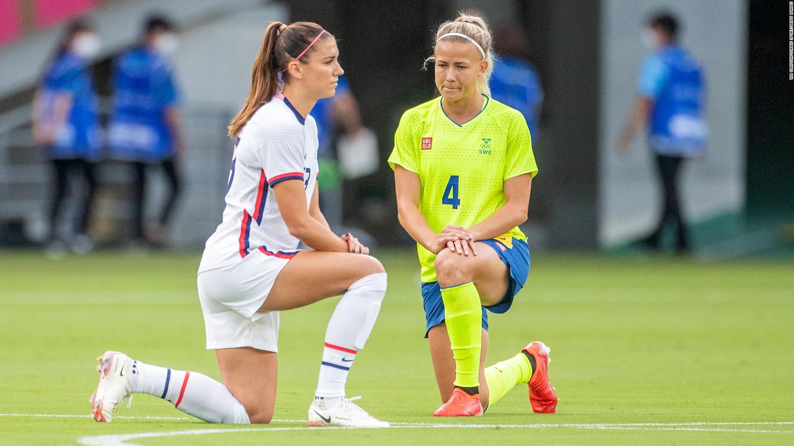 Women's soccer teams take a knee ahead of opening Olympic Games matches