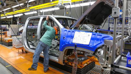 General Motors cierra la mayor parte de su producción de camionetas durante una semana