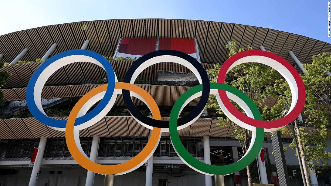El primer día de los Juegos Olímpicos de 2020 comienza con la medalla de oro de China y más casos de Covid-19