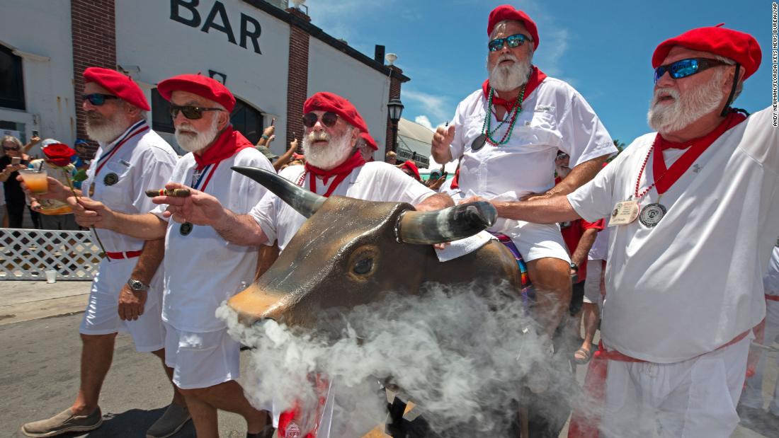 In Key West this weekend, they're once again honoring Ernest Hemingway by competing to look like him