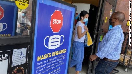 CDC updates guidelines, recommends that vaccinated people wear masks in certain areas