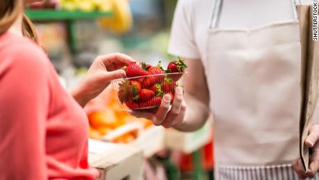 Eating foods high in flavonoids could slow down cognitive decline, a study says
