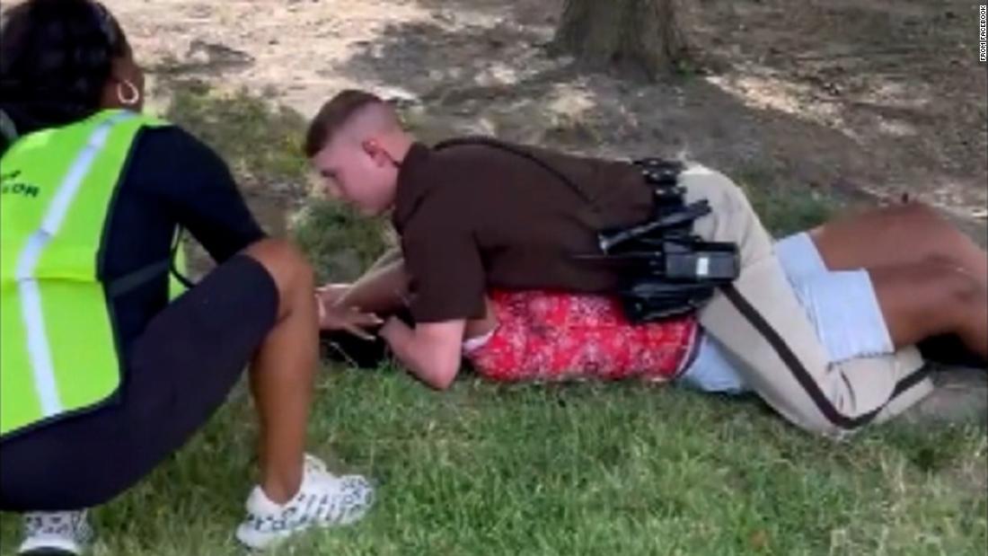 Video shows Texas sheriff's deputy on top of teen and then detaining mother during police encounter