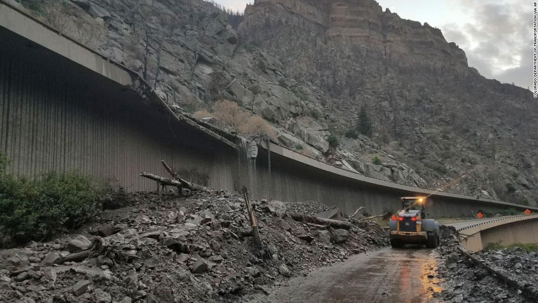 Glenwood Canyon, Colorado: More than 100 motorists were stranded after