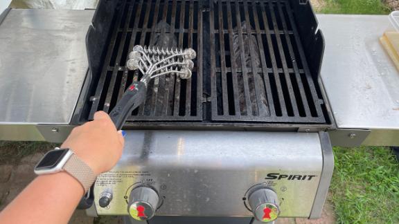 Kona BBQ grill brush.