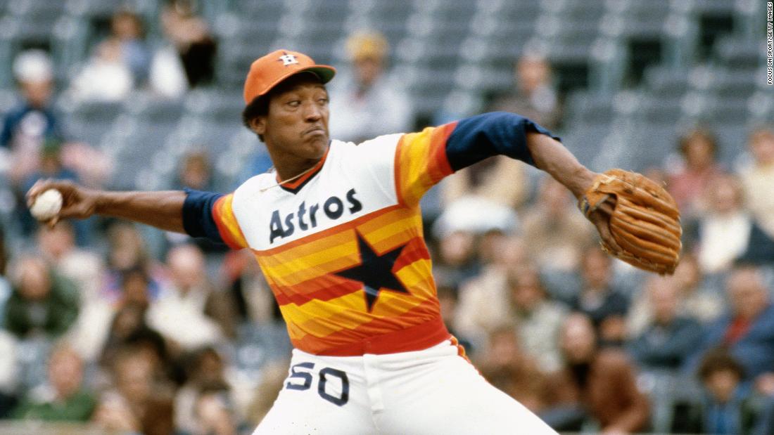Legendary Houston Astros pitcher J.R. Richard dies at age 71