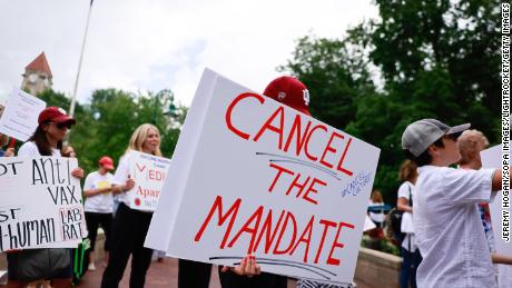 Challenge to Indiana University vaccine mandate reaches Supreme Court