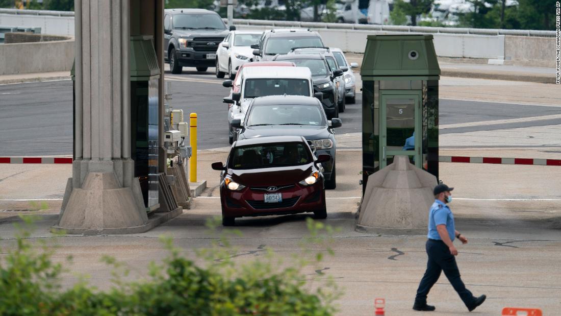 travel restrictions from us to canada