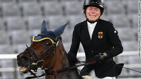 Kim Raisner: Germany’s contemporary pentathlon mentor disqualified from Olympics for hitting horse