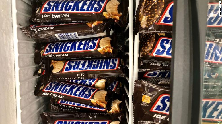 Snickers pulls Spanish advert after homophobia accusations