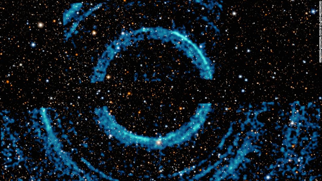 A ghostly set of  X-ray rings were found around a black hole with a companion star. These rings are created by light echoes.