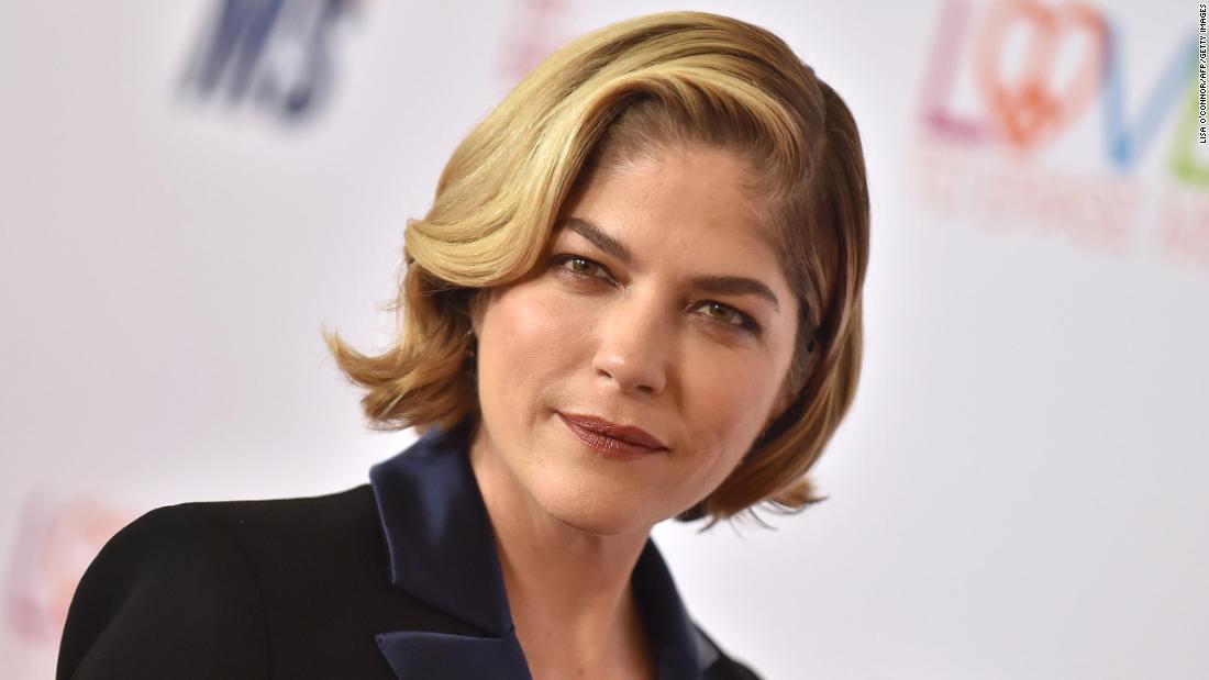 Selma Blair says humor helps her cope with health struggles