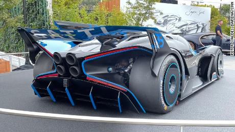 El Bugatti Bolide está diseñado solo para conducción en pista y, por lo tanto, no tiene que cumplir con las normas de seguridad vial.