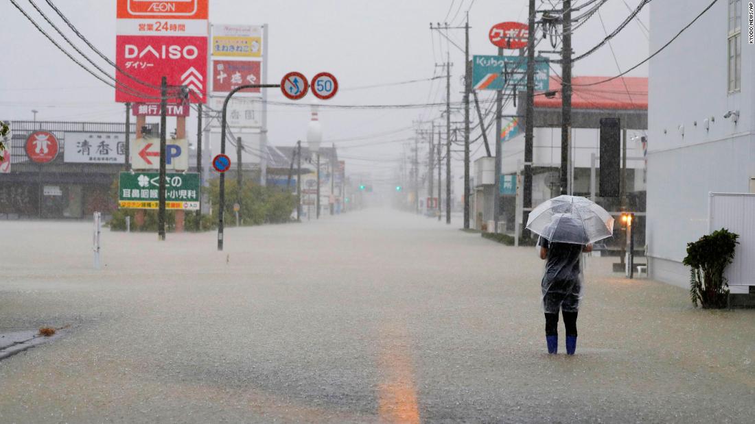 Au moins 4 personnes seraient mortes après les coulées de boue au Japon