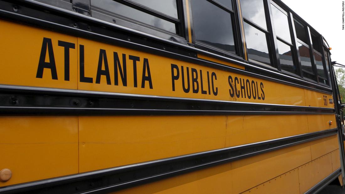 Parents defend principal Atlanta after mom claims that Black students were assigned classes by race