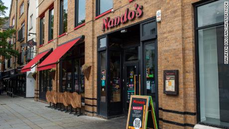 Nando&#39;s closes 45 restaurants after running short of chicken