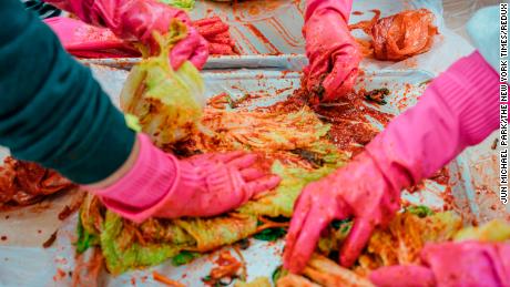 Kimchi&#39;s new Chinese name has become the epicenter of a cultural war ... again