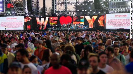 Concert celebrating New York's return interrupted by extreme weather conditions
