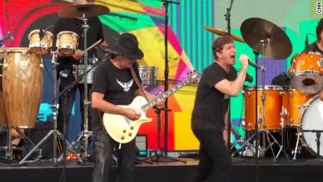 Santana and Rob Thomas treat NYC to a smooth performance