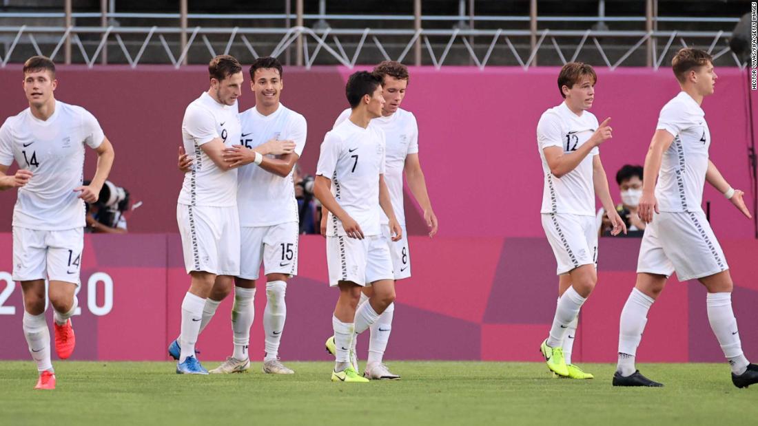 Revisión del apodo de ‘All Whites’ como parte de un proyecto para incorporar la cultura del fútbol de Nueva Zelanda