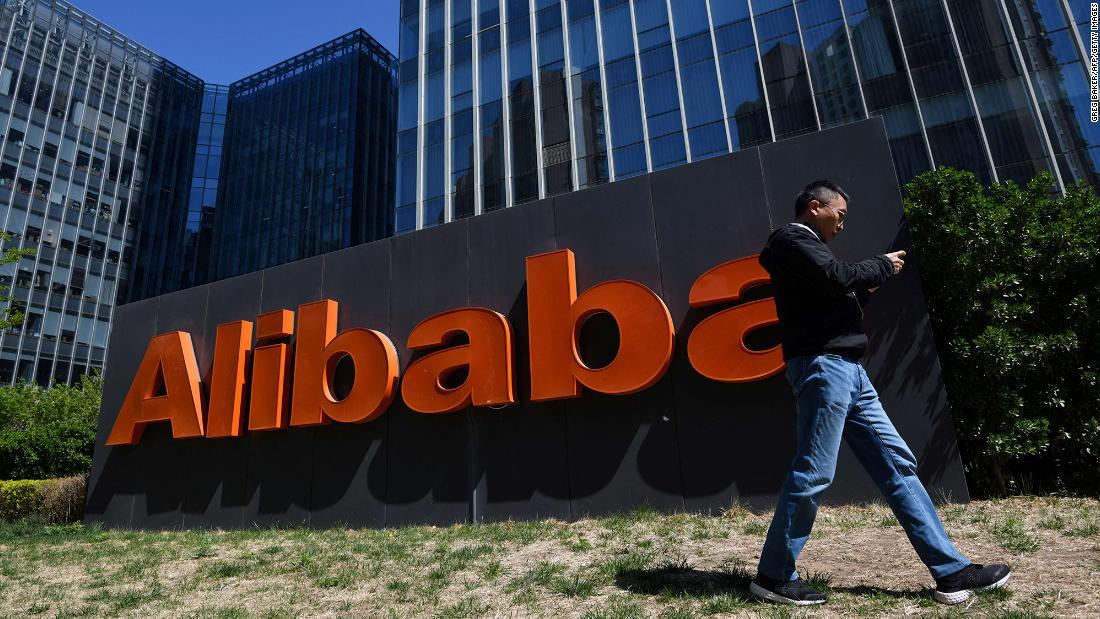 Le azioni di Alibaba sono scese di circa l’11% in un calo record a Hong Kong