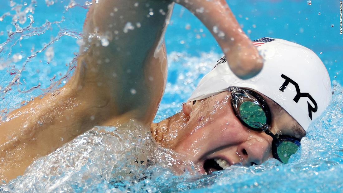American swimmer Natalie Sims competes in the 400-meter freestyle on August 25.