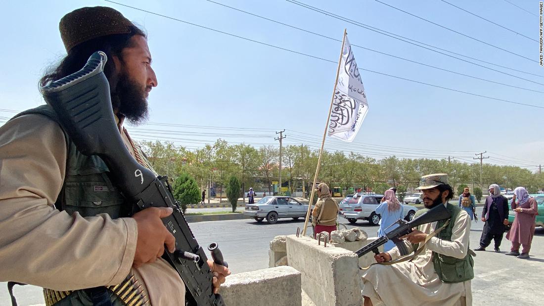 210826165715-taliban-fighters-street-kab