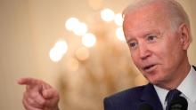 WASHINGTON, DC - 26 DE AGOSTO: El presidente estadounidense Joe Biden habla sobre la situación en Kabul, Afganistán, desde el Salón Este de la Casa Blanca el 26 de agosto de 2021 en Washington, DC.  Al menos 12 militares estadounidenses murieron el jueves por ataques suicidas con bombas cerca del Aeropuerto Internacional Hamid Karzai en Kabul, Afganistán.  (Foto de Drew Angerer / Getty Images)