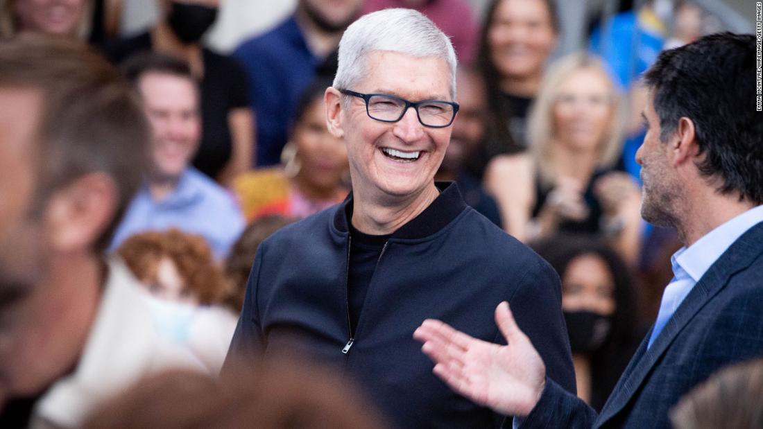 Tim Cook gets $750 million bonus on 10th anniversary as Apple CEO