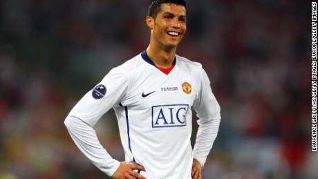 Ronaldo dianggap sebagai legenda klub di Manchester United. 