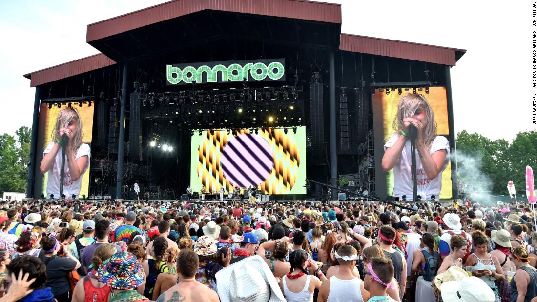 Организаторите на Bonnaroo отмениха тазгодишния фестивал заради наводнения, причинени от проливен дъжд