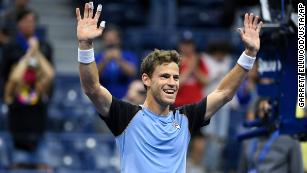 Schwartzman celebrates his second-round victory.