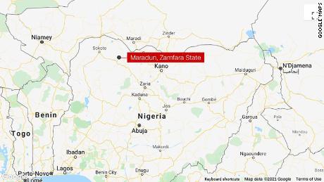 Las escuelas en Nigeria han sido cerradas después de un secuestro masivo de estudiantes por hombres armados