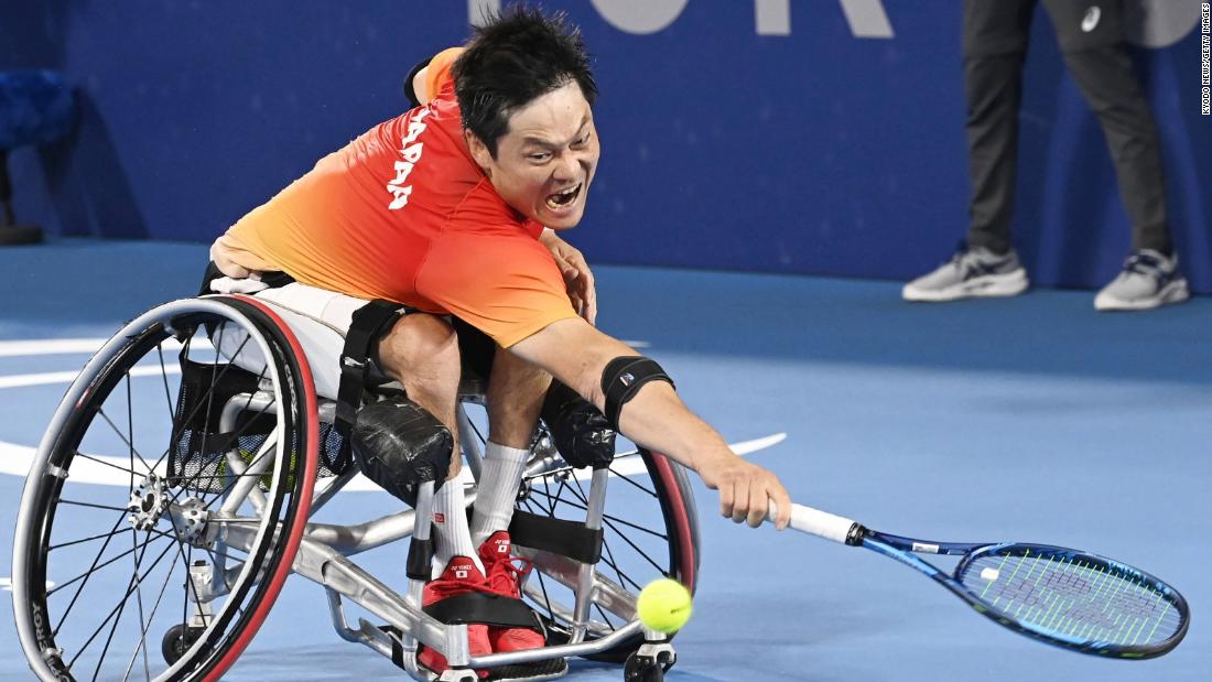 Japan&#39;s Shingo Kunieda reaches for a shot during a wheelchair tennis semifinal on September 2. He defeated Great Britain&#39;s Gordon Reid.