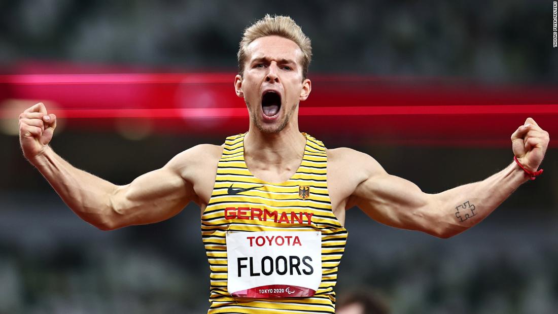 Germany&#39;s Johannes Floors celebrates after winning gold in a 400-meter race on Friday, September 3.