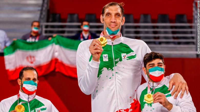 Morteza Mehrzadselakjani, the tallest Paralympian in history, helps Iran win sitting volleyball gold at the Tokyo Paralympics