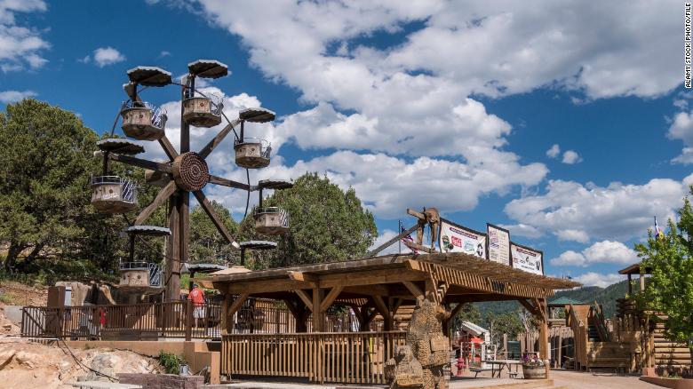 6-year-old girl dies on amusement park ride in Colorado