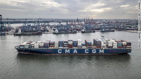 Торговля Китая достигла рекордного уровня в прошлом месяце, несмотря на глобальный кризис судоходства