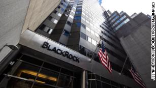 Chinese investors pour $1 billion into BlackRock's new fund