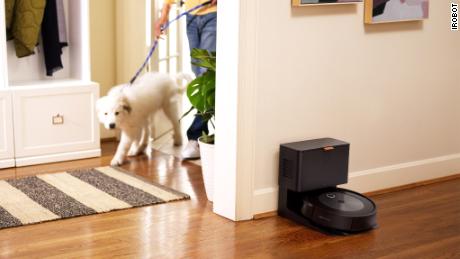 The Roomba j7 + uses artificial intelligence to avoid pets and cords from electronics.
