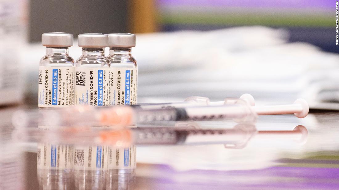 Washington woman died from rare blood clotting syndrome after receiving Johnson & Johnson Covid-19 vaccine, local health agency says