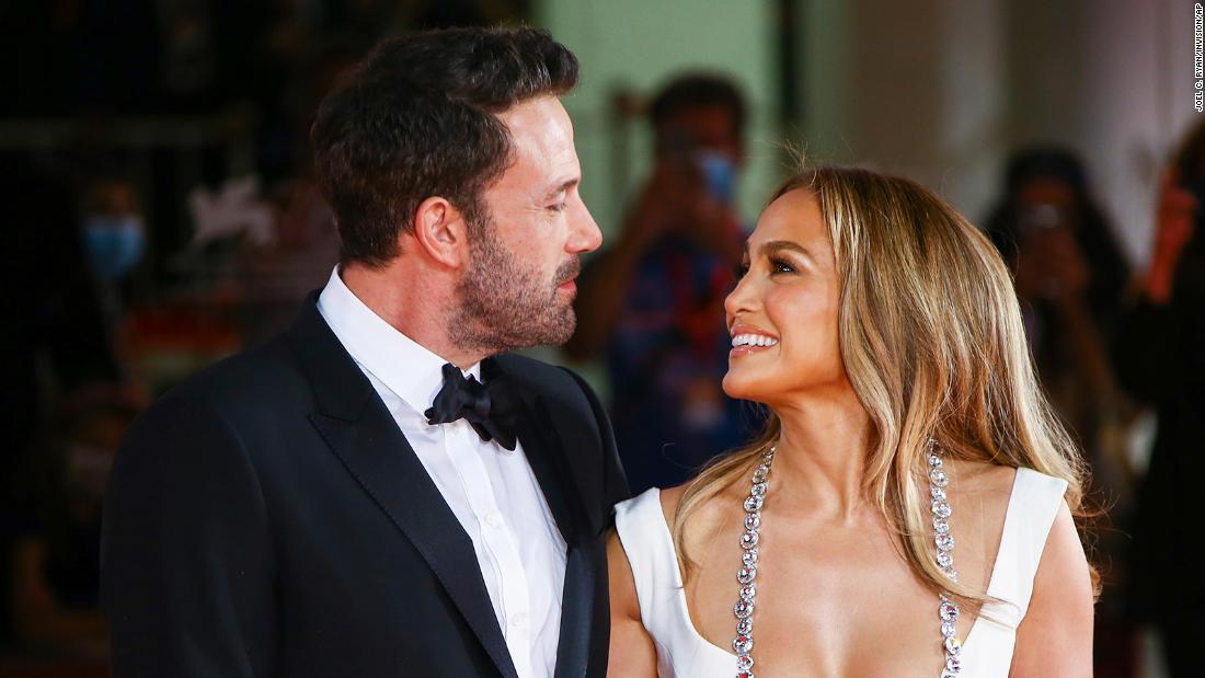 Jennifer Lopez e Ben Affleck voltam ao tapete vermelho