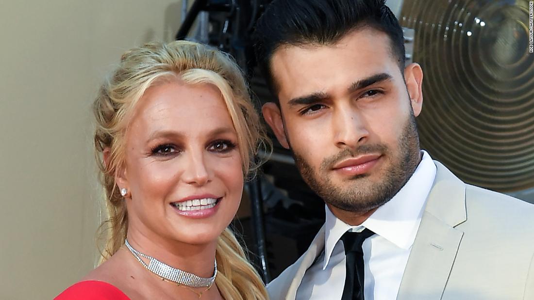 Britney Spears and boyfriend Sam Asghari are engaged