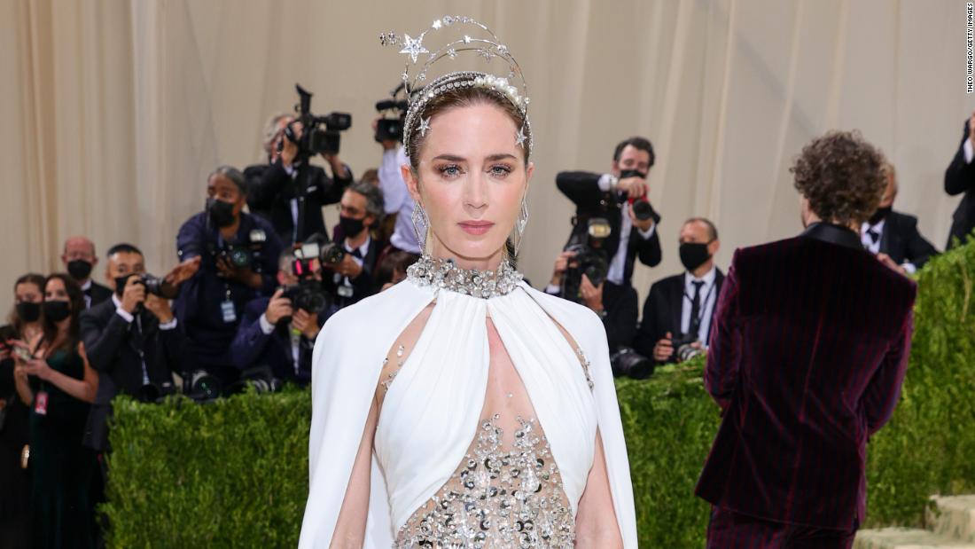 Emily Blunt shimmered in a cosmic, white dress by Miu Miu. Her star-adorned headband was a tribute to silver screen star Hedy Lemarr, who wore a gigantic version in the 1940s.&lt;br /&gt;