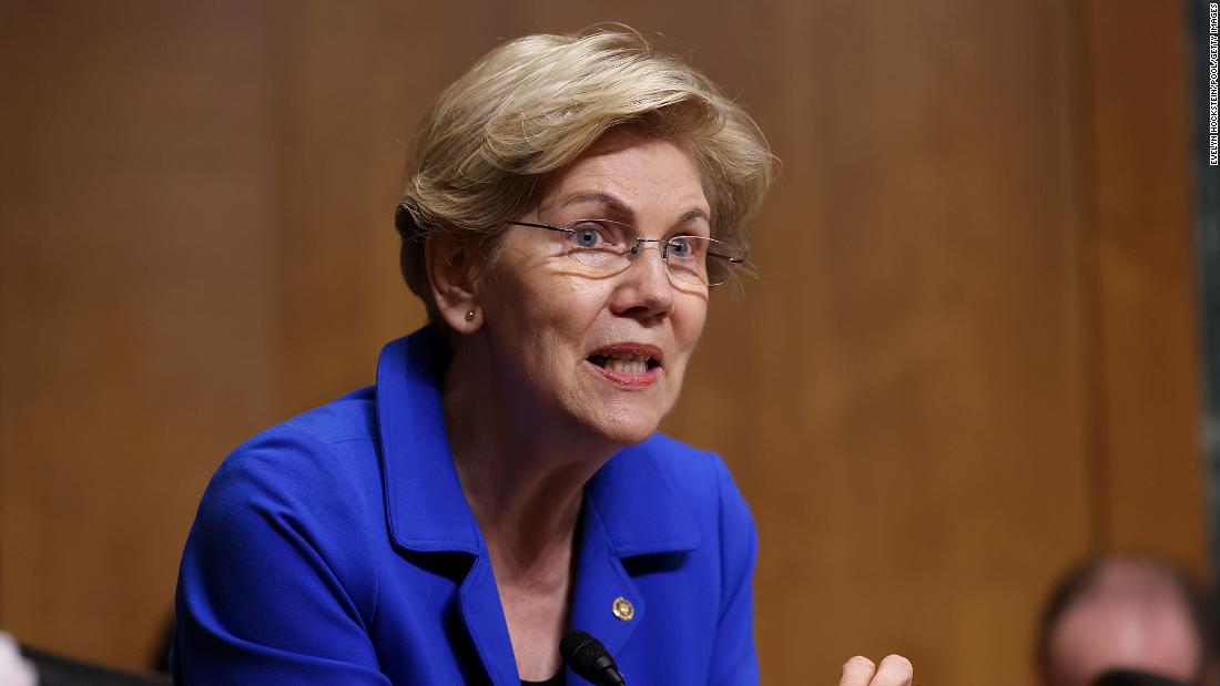 Elizabeth Warren wants the Fed to break up Wells Fargo