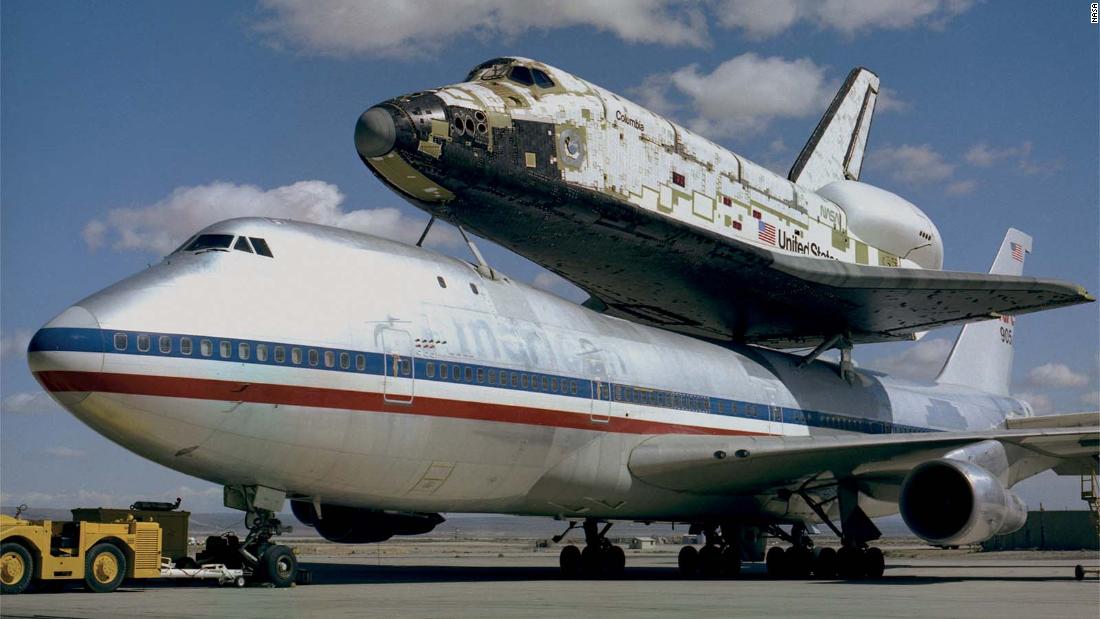 Rare photos show the early years of NASA’s space shuttle era