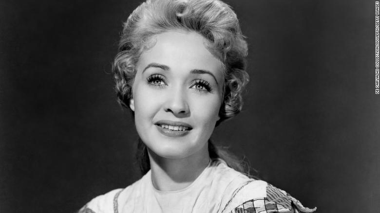Jane Powell, star of Hollywood Golden Age musicals, dead at 92