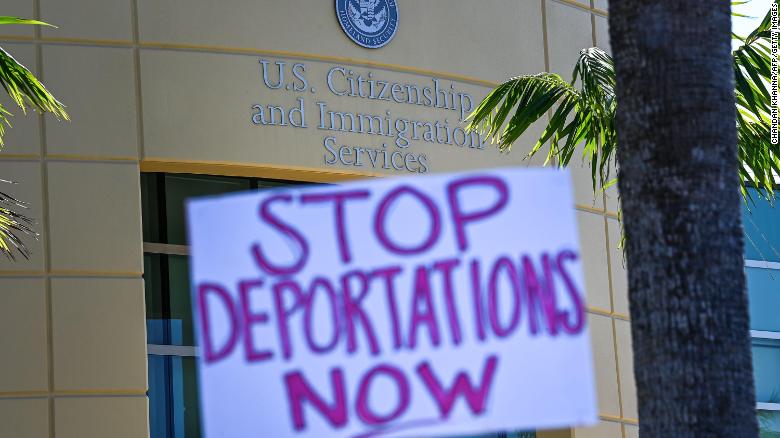 Democratic lawmakers urge Biden administration to halt deportations to Haiti