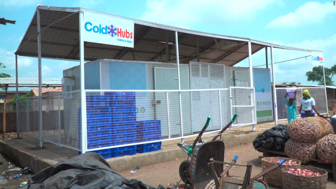 ColdHubs: Bagaimana penyimpanan dingin bertenaga surya menjaga makanan tetap segar di Nigeria
